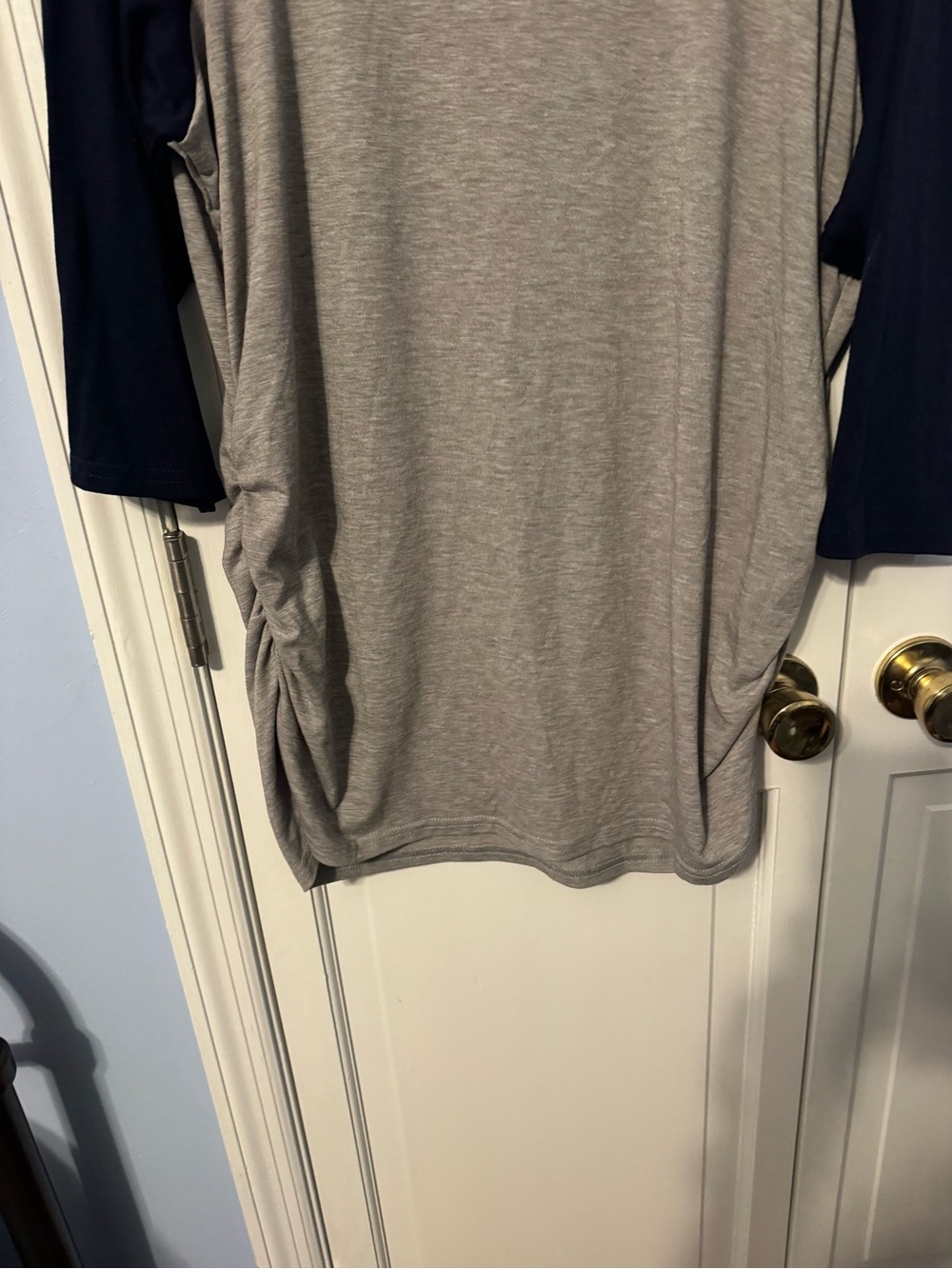 Women’s Gray & Navy Raglan Baseball Tee with Ruched Sides — XXL - Picture 4 of 8